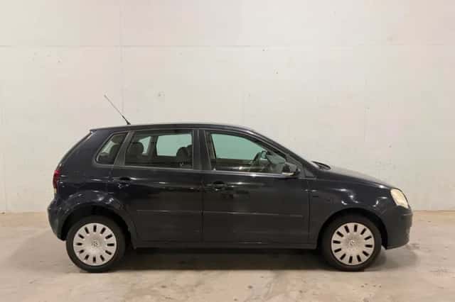 Volkswagen Polo (2008) thumbnail 1