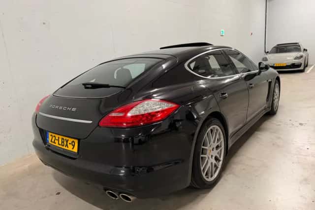 Porsche Panamera (2010) thumbnail 5