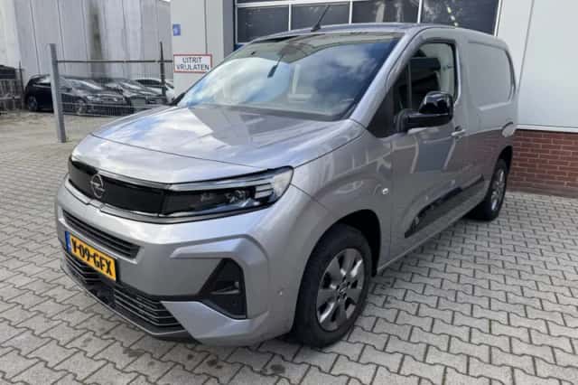 Opel Combo (2024) thumbnail 1