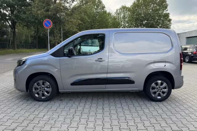 Opel Combo (2024) thumbnail 6