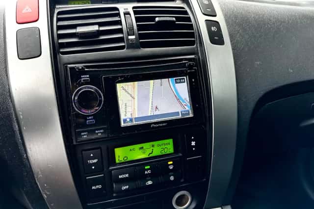 Hyundai Tucson (2010) thumbnail 6