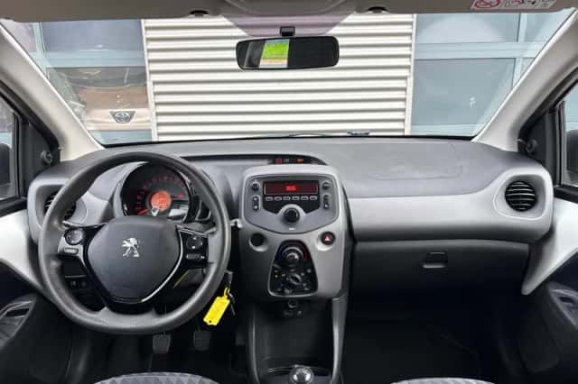 Peugeot 108 (2021) thumbnail 3