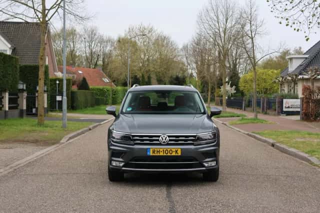 Volkswagen Tiguan (2017) thumbnail 3