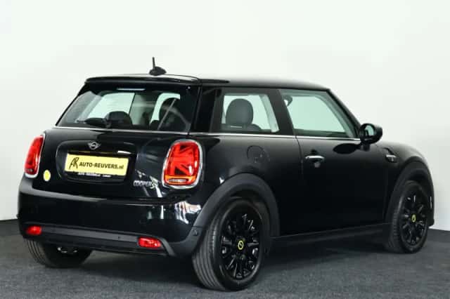 MINI Mini Electric (2021) thumbnail 2
