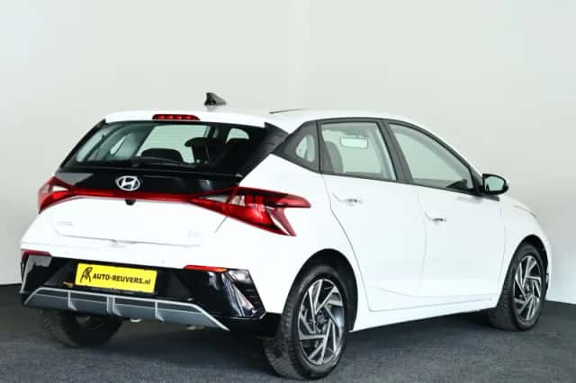 Hyundai i20 (2020) thumbnail 2