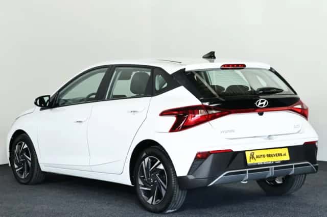 Hyundai i20 (2024) thumbnail 5