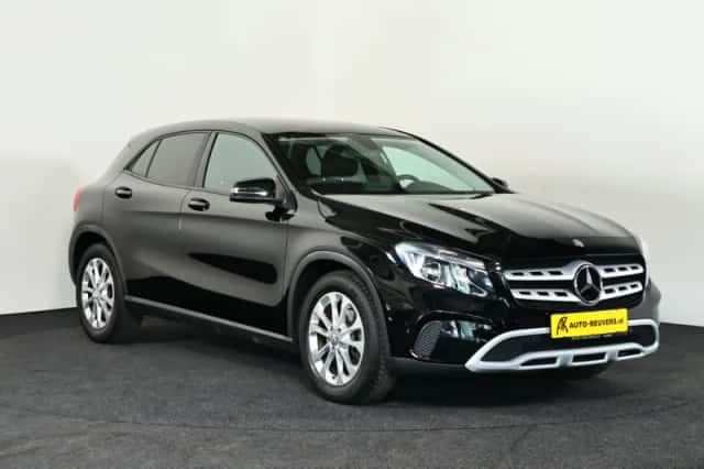Mercedes-Benz GLA (2015) thumbnail 5