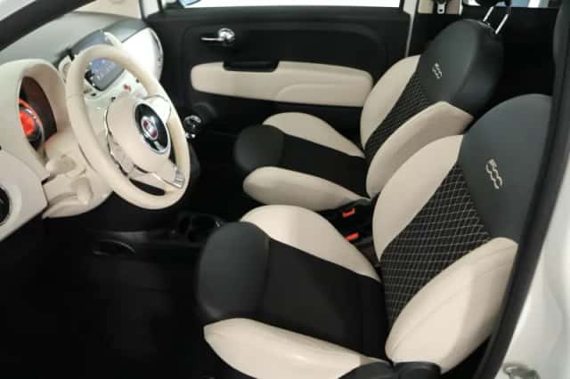 Fiat 500C (2023) thumbnail 2