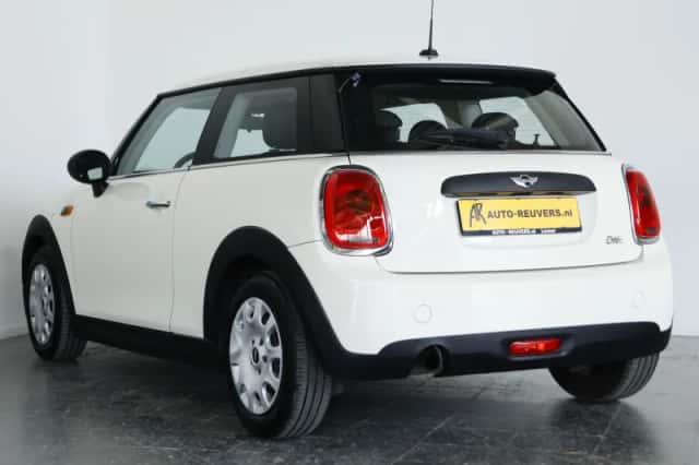 MINI Cooper (2014) thumbnail 5