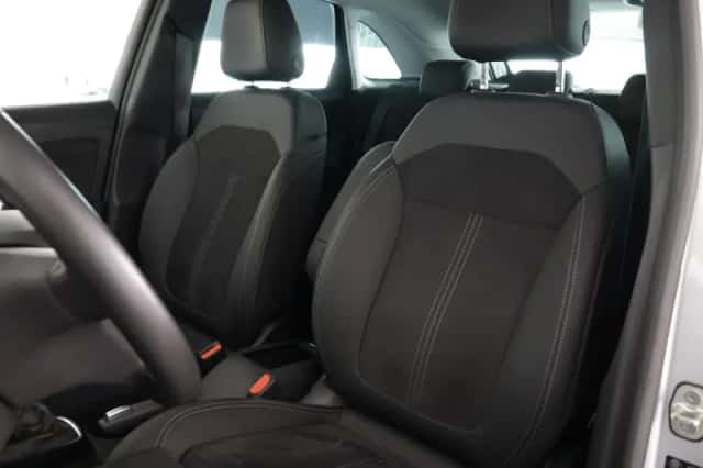Opel Crossland (2023) thumbnail 6