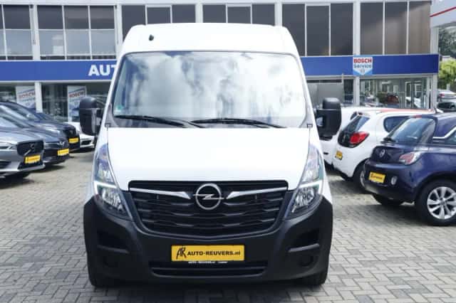 Opel Movano (2019) thumbnail 2