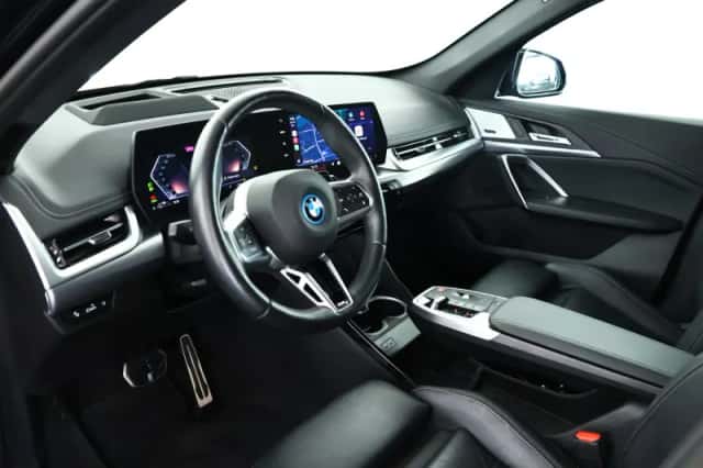 BMW X1 (2022) thumbnail 6