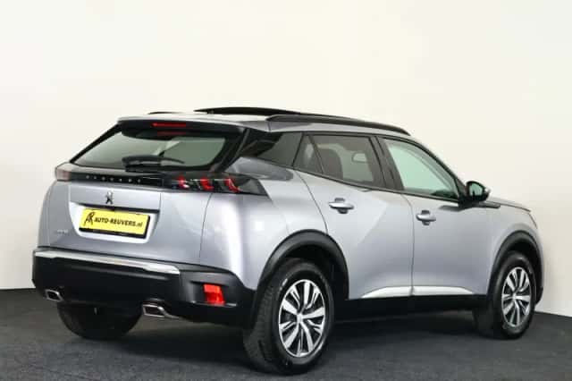 Peugeot 2008 (2020) thumbnail 2