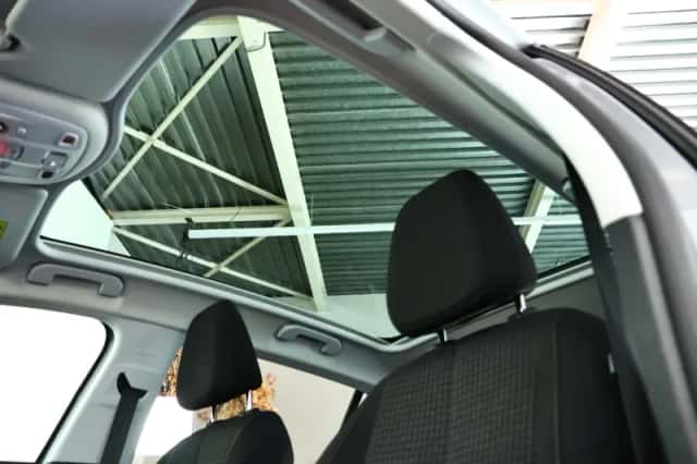 Peugeot 308 (2017) thumbnail 3