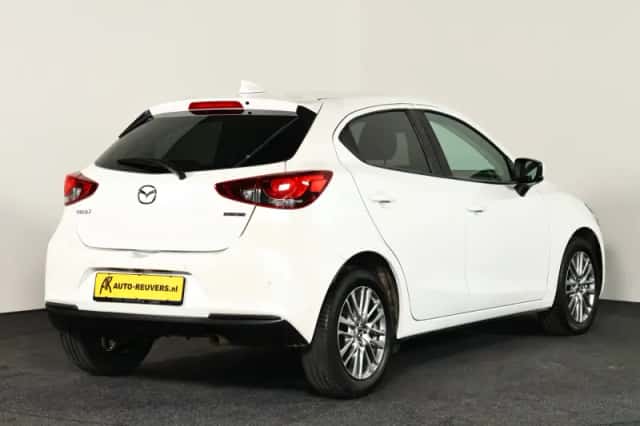 Mazda 2 (2020) thumbnail 2
