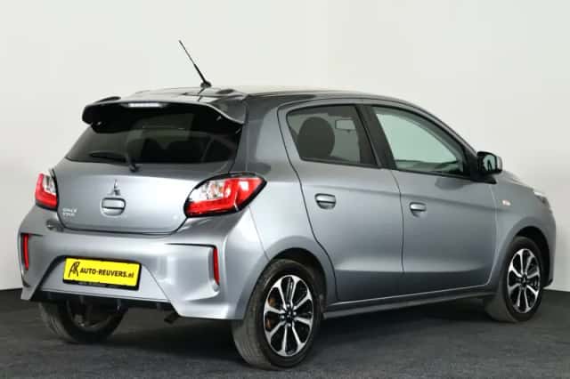Mitsubishi Space Star (2020) thumbnail 2