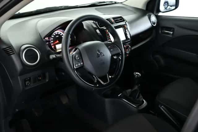 Mitsubishi Space Star (2020) thumbnail 3