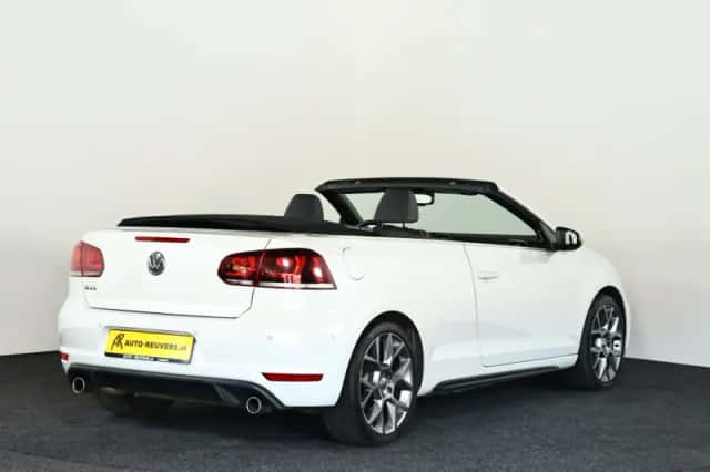 Volkswagen Golf (2012) thumbnail 2