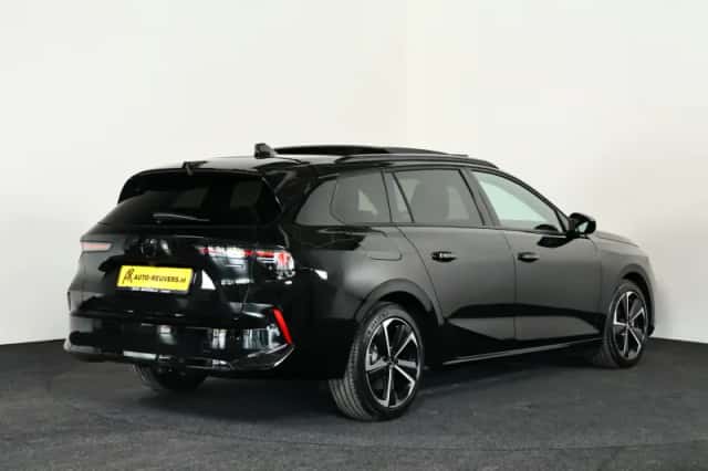 Opel Astra (2023) thumbnail 2