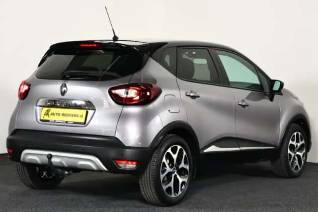 Renault Captur (2018) thumbnail 2
