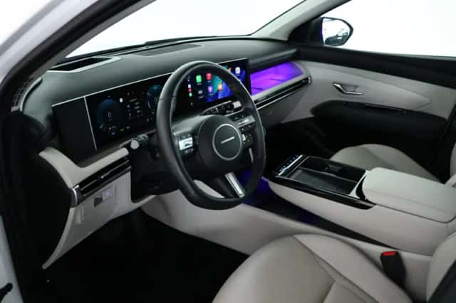 Hyundai Tucson (2025) thumbnail 3