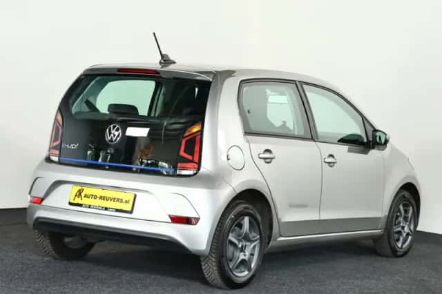 Volkswagen E-Up! (2021) thumbnail 2