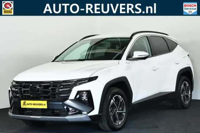 Hyundai Tucson (2024) thumbnail 1