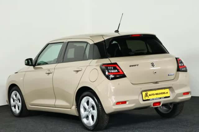 Suzuki Swift (2020) thumbnail 6