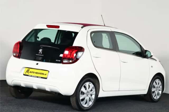 Peugeot 108 (2015) thumbnail 2