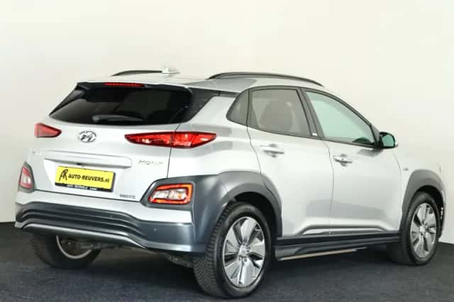 Hyundai Kona (2020) thumbnail 2