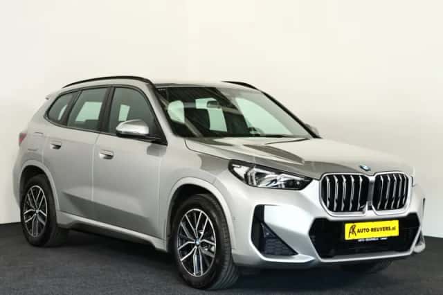 BMW X1 (2022) thumbnail 5
