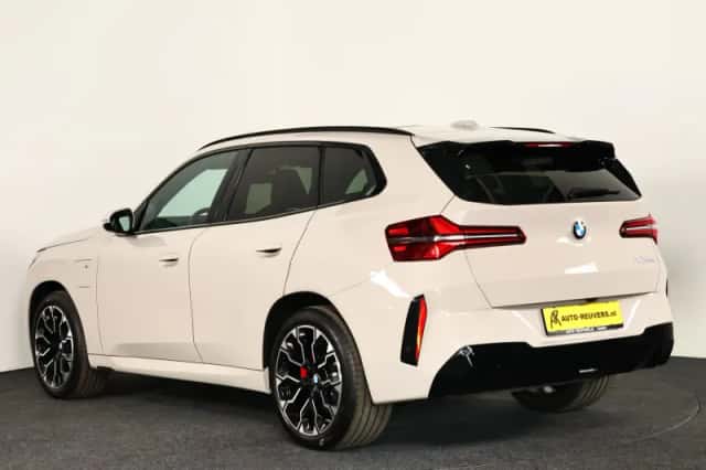 BMW X3 (2024) thumbnail 5