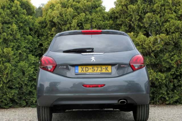Peugeot 208 (2016) thumbnail 6