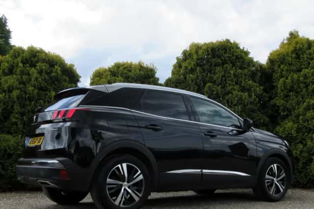 Peugeot 3008 (2019) thumbnail 6