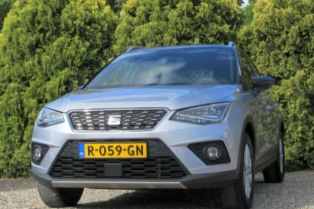 SEAT Arona (2018) thumbnail 4