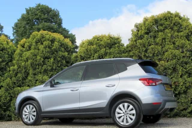 SEAT Arona (2018) thumbnail 5