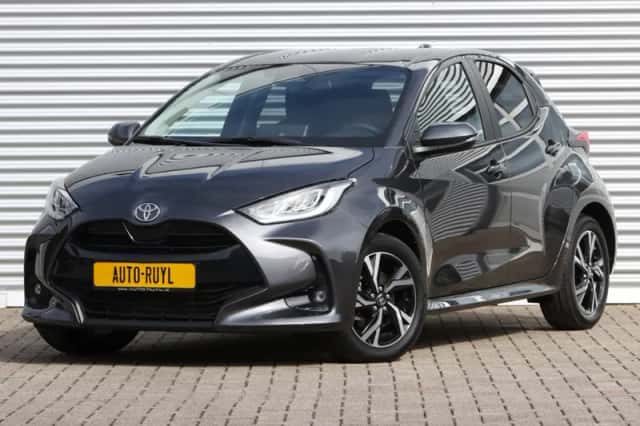 Toyota Yaris (2024) thumbnail 1