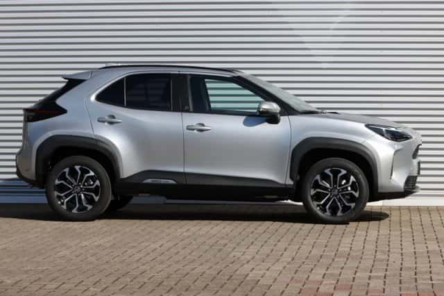 Toyota Yaris Cross (2024) thumbnail 3
