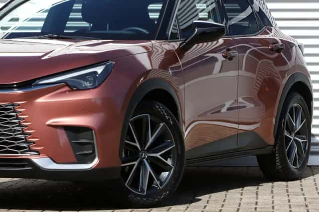 Lexus LBX (2025) thumbnail 6