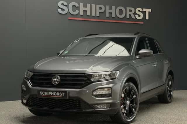 Volkswagen T-Roc (2018) thumbnail 1