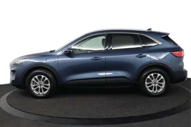Ford Kuga (2021) thumbnail 2