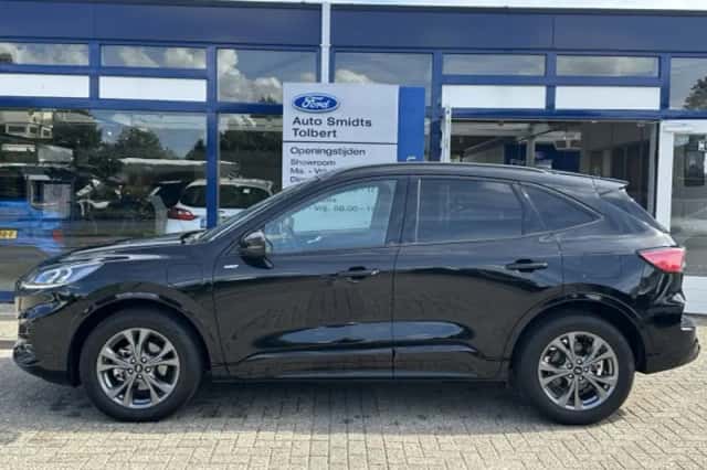 Ford Kuga (2023) thumbnail 6