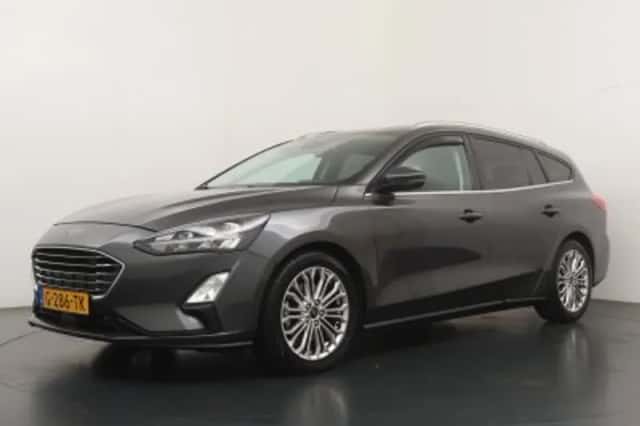 Ford Focus (2018) thumbnail 1