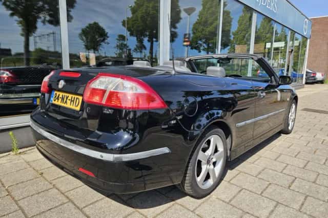 Saab 9-3 (2004) thumbnail 5