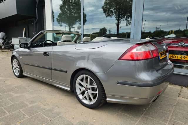 Saab 9-3 (2004) thumbnail 3