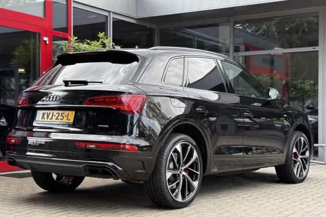 Audi Q5 (2021) thumbnail 3
