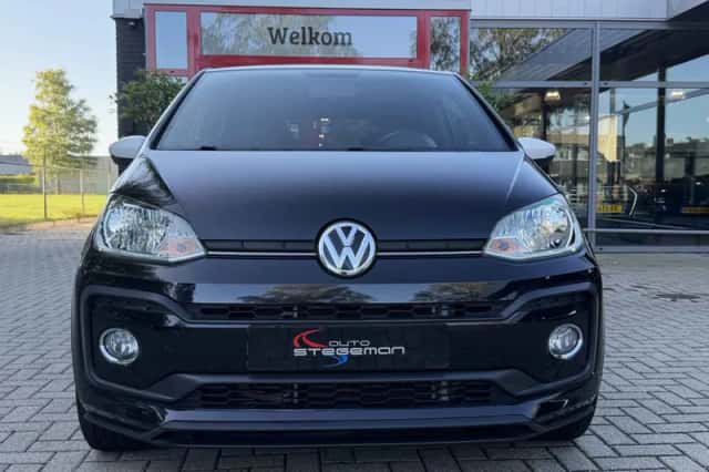 Volkswagen Up (2016) thumbnail 5