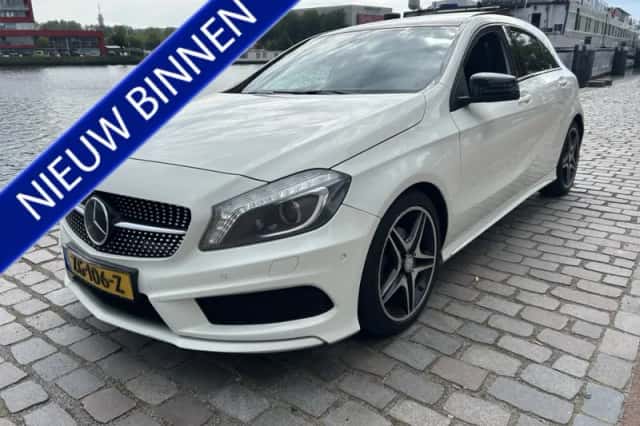 Mercedes-Benz A-Klasse (2015) thumbnail 1