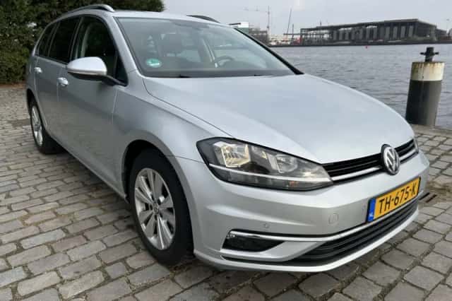 Volkswagen Golf (2018) thumbnail 4