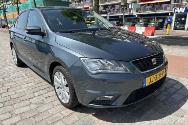 SEAT Toledo (2016) thumbnail 4
